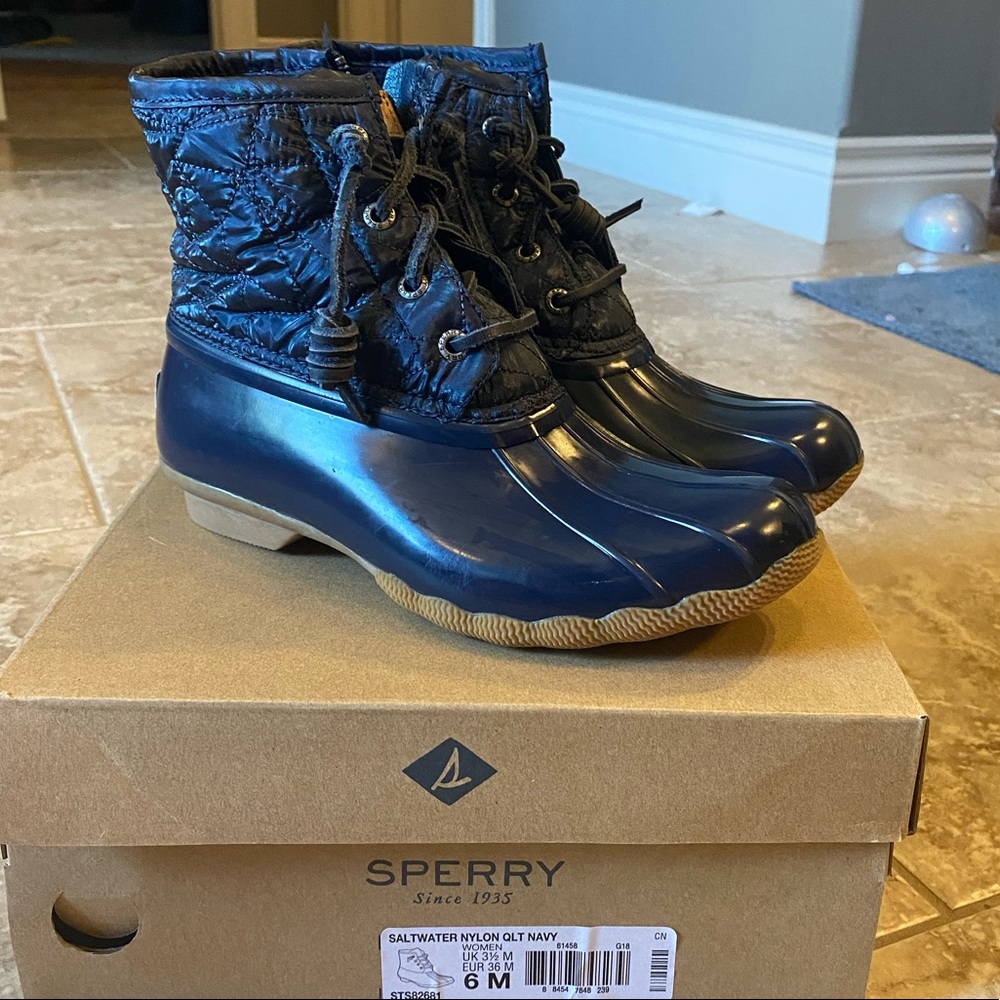 Sperry nylon saltwater quilted boots sz 6